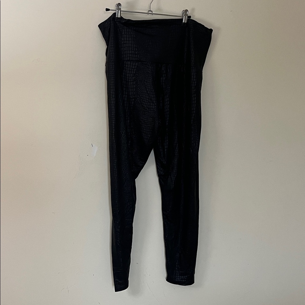 SHEIN Curve Black Textured Pants